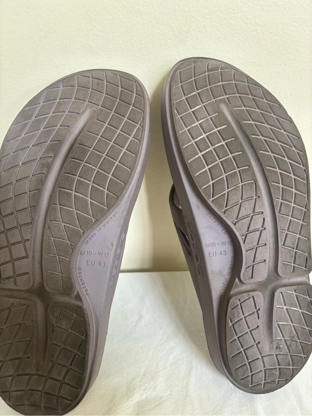 OOFOS OOriginal Recovery Sandals Slate Sz 10 Mens/ 12 Womens